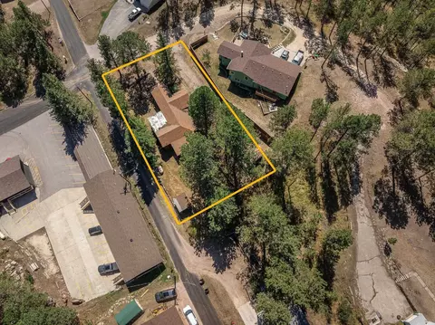 View/Area - 417 Montgomery St, Custer, SD 57730 photo 2 of 6