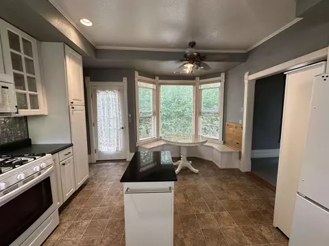 607 Jackson, Belle Fourche, SD 57717 photo 11