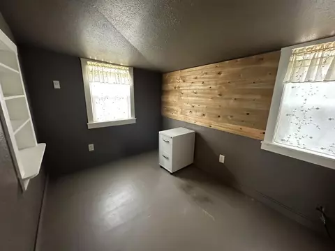 607 Jackson, Belle Fourche, SD 57717 photo 16