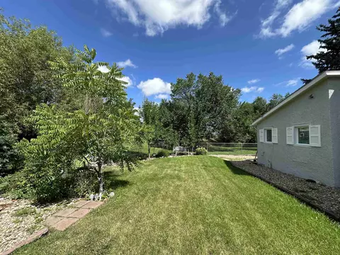 607 Jackson, Belle Fourche, SD 57717 photo 22