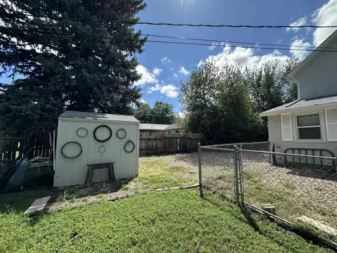 607 Jackson, Belle Fourche, SD 57717 photo 26