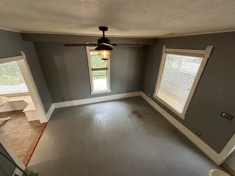 607 Jackson, Belle Fourche, SD 57717 photo 5