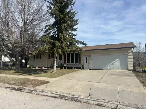 109 David Dr, Sturgis, SD 57785