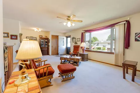 1213 W Charles St, Spearfish, SD 57783 photo 4