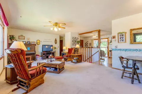 1213 W Charles St, Spearfish, SD 57783 photo 2