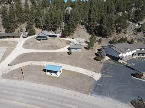Exterior - 599 W Mt Rushmore Rd, Custer, SD 57730 photo 2 of 5