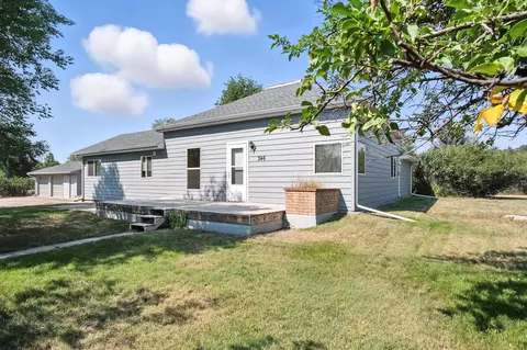 346 N 22nd St, Hot Springs, SD 57747