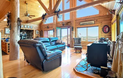 Living - 187 Milo Rd, Chadron, NE 69337 photo 1 of 4