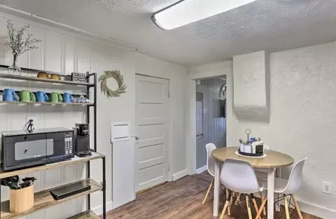 Dining - 632 Prospect Ave, Lead, SD 57754 photo 1 of 1
