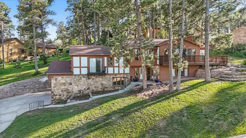 2105 Pendar Ln, Rapid City, SD 57701