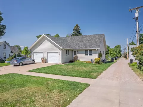 230 W Michigan St, Spearfish, SD 57783