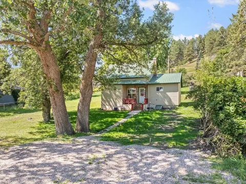 1017 Oak St, Whitewood, SD 57793