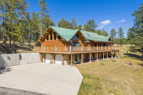 Exterior - 11935 Lone Elk Dr, Hot Springs, SD 57747 photo 3 of 10