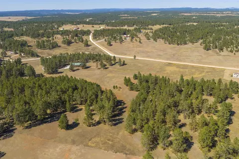 View/Area - 11935 Lone Elk Dr, Hot Springs, SD 57747 photo 5 of 9