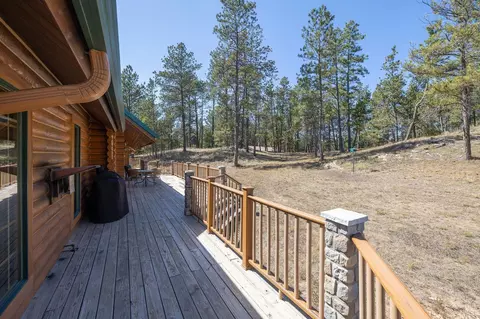 Exterior - 11935 Lone Elk Dr, Hot Springs, SD 57747 photo 9 of 10
