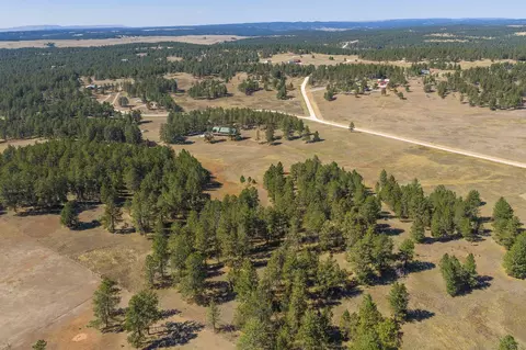 View/Area - 11935 Lone Elk Dr, Hot Springs, SD 57747 photo 6 of 9