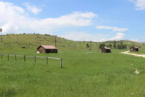 11246 Custer Limestone Rd, Custer, SD 57730 photo 3