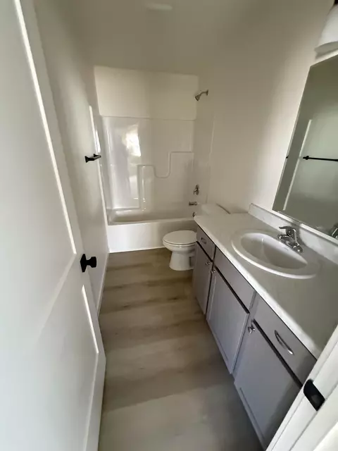 Bath - 892 Vicksburg St, Box Elder, SD 57719 photo 2 of 2