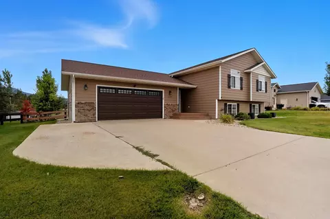 1727 Iron Horse Loop, Spearfish, SD 57783 photo 3