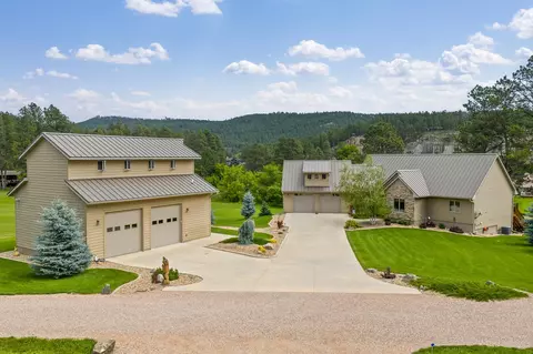 13041 Sonquist Ln, Rapid City, SD 57702 photo 2