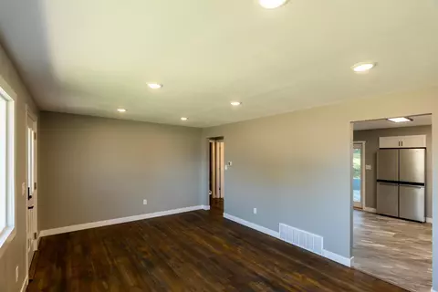 Living - 1106 Omaha St, Belle Fourche, SD 57717 photo 2 of 2