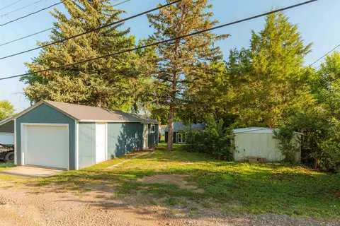 Exterior - 1106 Omaha St, Belle Fourche, SD 57717 photo 8 of 8