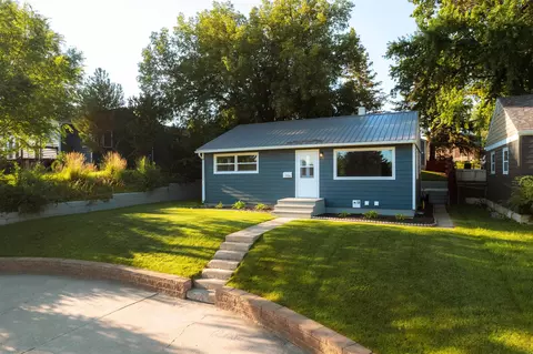 1106 Omaha St, Belle Fourche, SD 57717