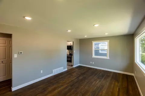 Living - 1106 Omaha St, Belle Fourche, SD 57717 photo 1 of 2