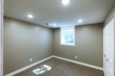 Bedroom - 1106 Omaha St, Belle Fourche, SD 57717 photo 6 of 8
