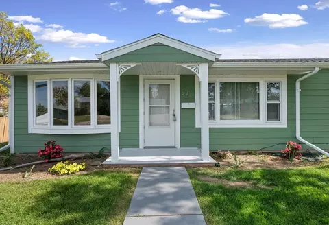 247 E Nevada Dr, Rapid City, SD 57701