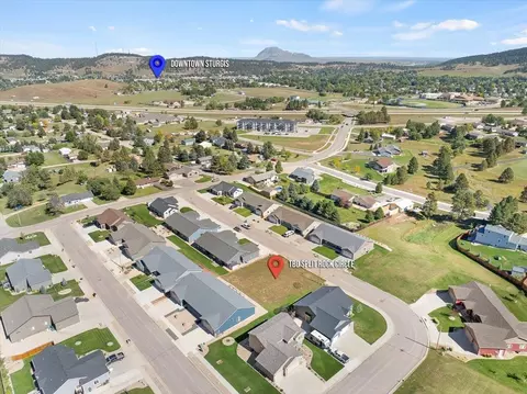 2211 Split Rock Dr, Sturgis, SD 57785