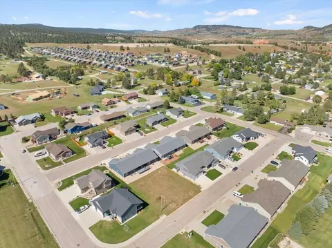 2211 Split Rock Dr, Sturgis, SD 57785 photo 4
