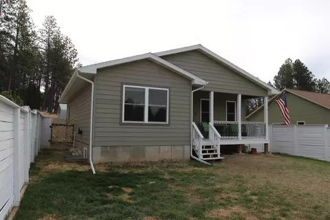 Exterior - 960 Ponderosa St, Custer, SD 57730 photo 2 of 4