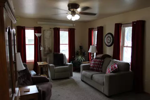 Living - 960 Ponderosa St, Custer, SD 57730 photo 3 of 5