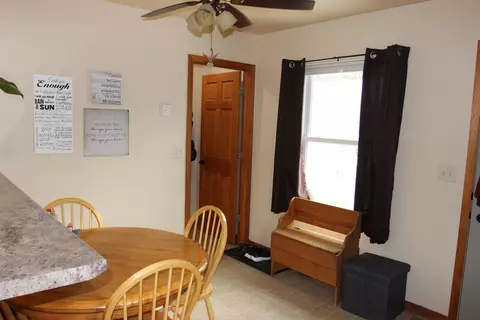 Entry Way - 960 Ponderosa St, Custer, SD 57730 photo 1 of 2