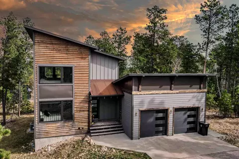 21222 Twilight Ct, Lead, SD 57754