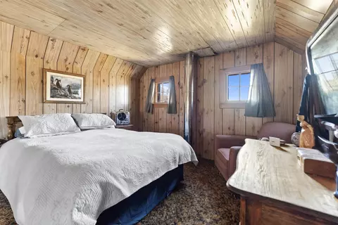 Bedroom - 10166 Lap Circle Rd, Lead, SD 57754 photo 1 of 4