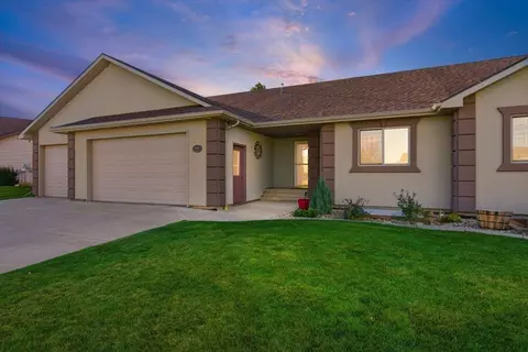 2419 Windmill Dr, Spearfish, SD 57783