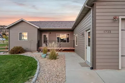 1722 Iron Horse Loop, Spearfish, SD 57783 photo 2
