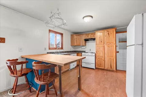 Kitchen - 512 4th Ave, Belle Fourche, SD 57717 photo 3 of 3
