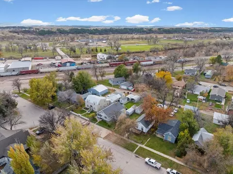 View/Area - 512 4th Ave, Belle Fourche, SD 57717 photo 1 of 4