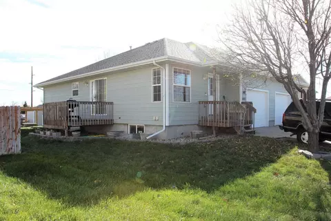 5482 Savannah St, Rapid City, SD 57703