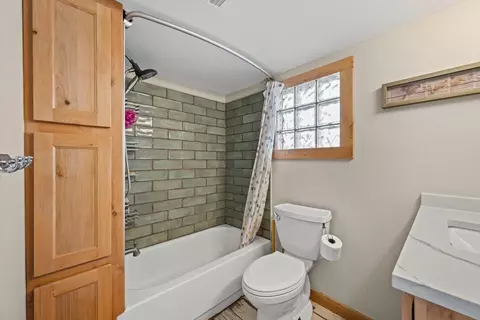 Bath - 322 Williams St, Deadwood, SD 57732 photo 2 of 2