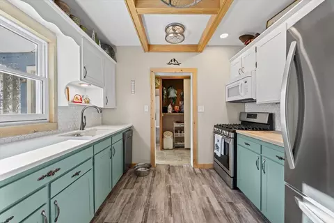 Kitchen - 322 Williams St, Deadwood, SD 57732 photo 1 of 5