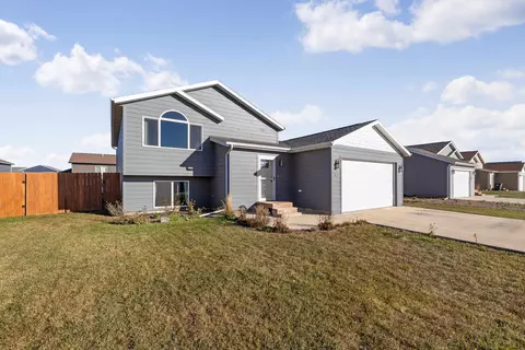 632 Liberty Park Dr, Box Elder, SD 57719