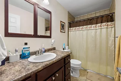 Bath - 12395 Windmill Ln, Custer, SD 57730 photo 1 of 2