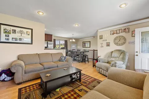 Living - 12395 Windmill Ln, Custer, SD 57730 photo 1 of 4