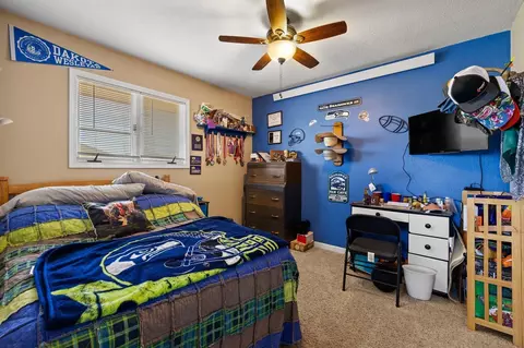 Bedroom - 12395 Windmill Ln, Custer, SD 57730 photo 3 of 3