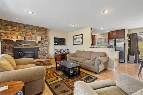 Living - 12395 Windmill Ln, Custer, SD 57730 photo 3 of 4