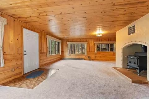Living - 12265 Bavarian Ct, Custer, SD 57730 photo 9 of 9